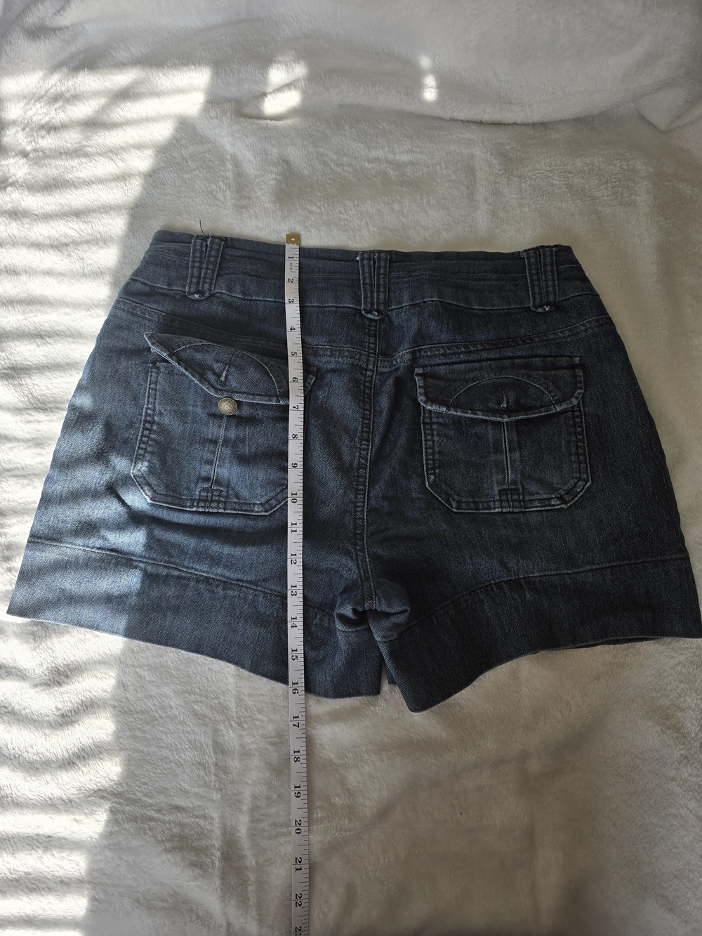​One 5 One Y2K Dark Wash Denim Cargo Utility Shorts Size 10 - Picture 6 of 6
